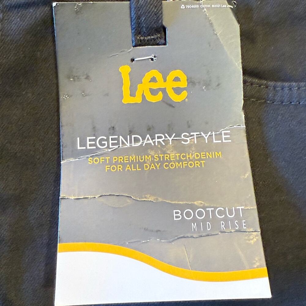 Lee Womens 14 (33 x 29) Short Black Bootcut Jeans NWT - Picture 6 of 12